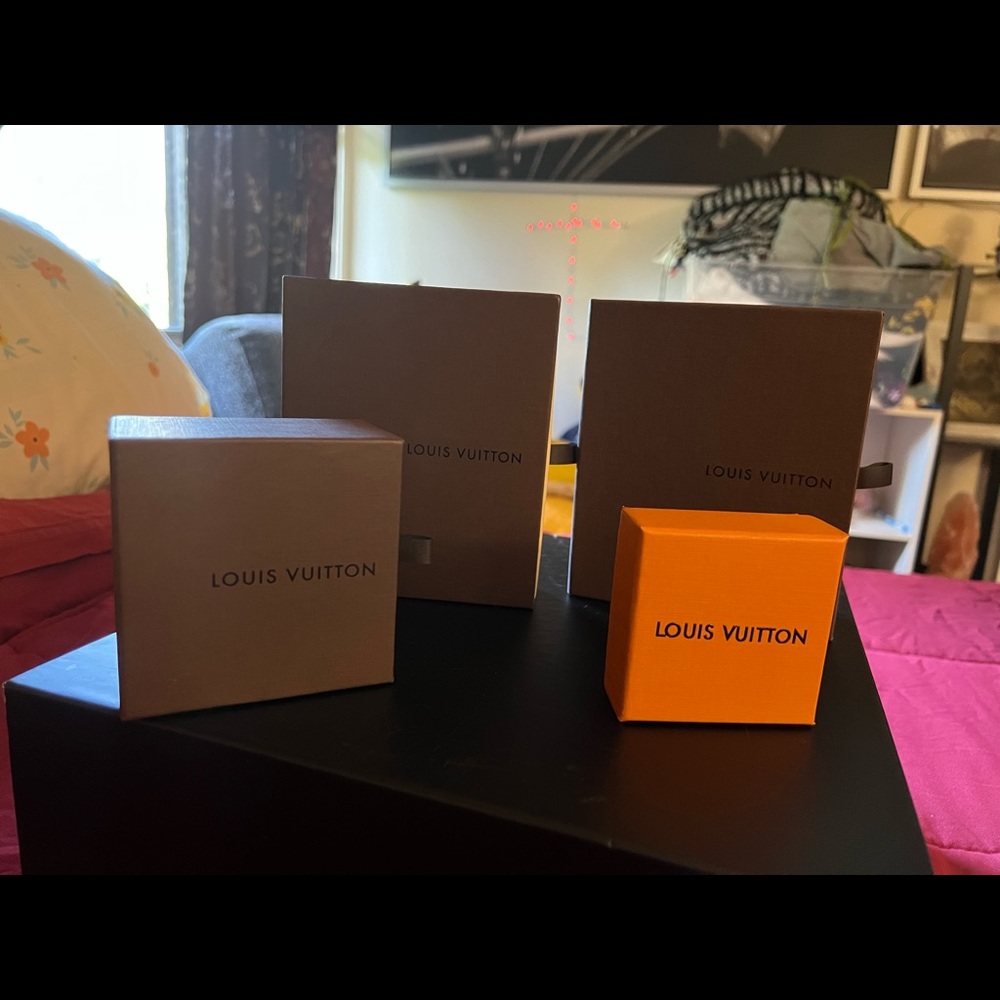 Boxes - Picture 2 of 5